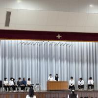 生徒会選挙立会演説会の様子
